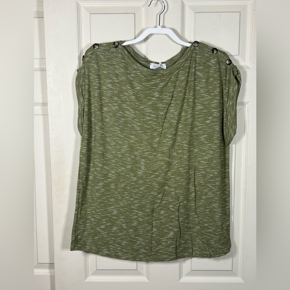 Kaleigh Olive Green Cap Sleeve Top Button Shoulder Textured Knit Large - Picture 2 of 6